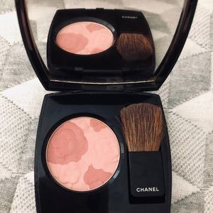 Chanel blush
